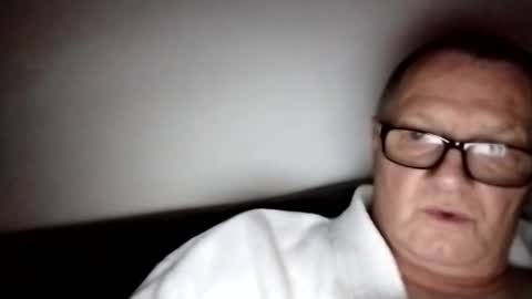 Snapshot of frauenfeind1 chatting on 31, 12, 2024 Wolfi online show from 31, 12, 2024