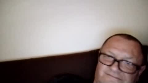 Snapshot of frauenfeind1 chatting on 20, 9, 2025 Wolfi online show from 20, 9, 2025