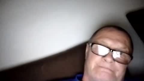 Snapshot of frauenfeind1 chatting on 9, 10, 2025 Wolfi online show from 9, 10, 2025