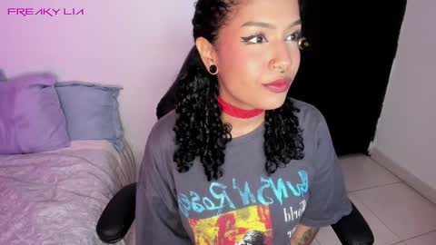 Lia Gomez online show from 7, 2, 2025