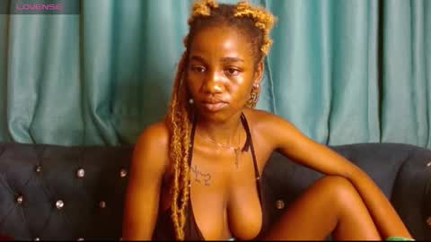 Snapshot of freaky_shamzzy chatting on 16, 10, 2025 shamika online show from 16, 10, 2025