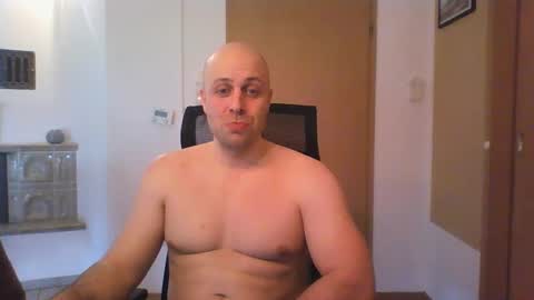 Snapshot of freddow chatting on 3, 3, 2025 freddow online show from 3, 3, 2025