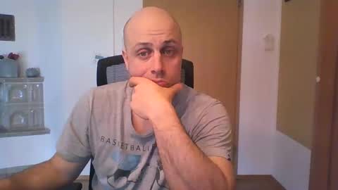 Snapshot of freddow chatting on 11, 3, 2025 freddow online show from 11, 3, 2025