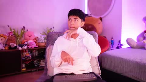 Juan  give it a thumbs up please its important online show from 11, 9, 2025