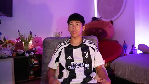 Juan  give it a thumbs up please its important online show from 12, 9, 2025