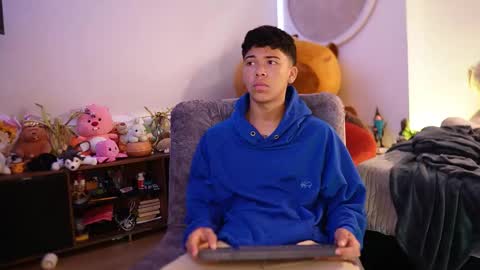 Juan  give it a thumbs up please its important online show from 22, 9, 2025