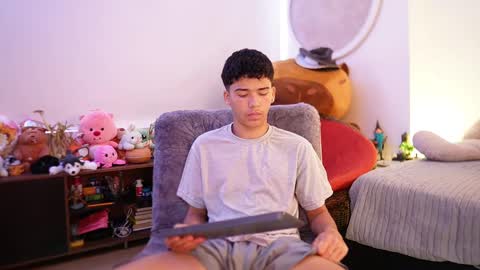 Juan  give it a thumbs up please its important online show from 27, 9, 2025