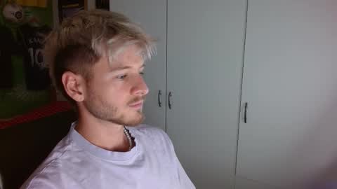 Snapshot of freddy_star chatting on 8, 10, 2025 Frederick Perin online show from 8, 10, 2025