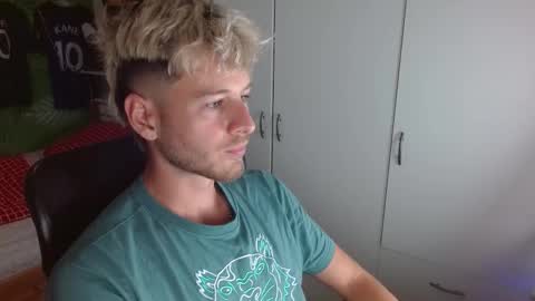 Snapshot of freddy_star chatting on 18, 10, 2025 Frederick Perin online show from 18, 10, 2025