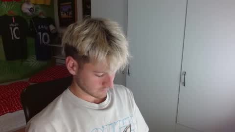 Snapshot of freddy_star chatting on 27, 10, 2025 Frederick Perin online show from 27, 10, 2025