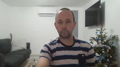 Snapshot of fredodu41 chatting on 7, 12, 2024 fredodu41 online show from 7, 12, 2024