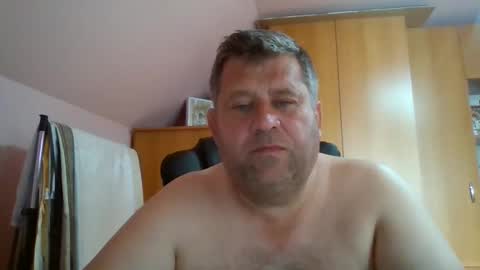 freeboy80180 online show from 10, 9, 2025