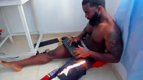 Snapshot of freedom_24 chatting on 24, 12, 2024 shakur online show from 24, 12, 2024