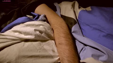 Snapshot of freemy_cebwam chatting on 4, 11, 2025 Duckmysick online show from 4, 11, 2025