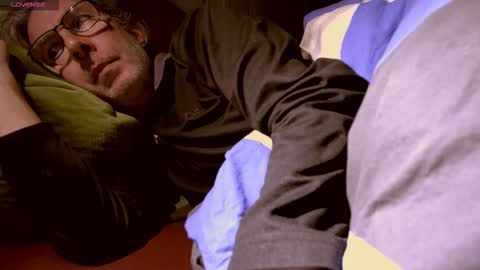 Snapshot of freemy_cebwam chatting on 8, 11, 2025 Duckmysick online show from 8, 11, 2025