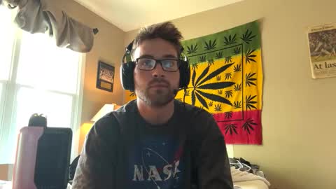 Snapshot of freezeskiii chatting on 22, 9, 2025 freezeskiii online show from 22, 9, 2025