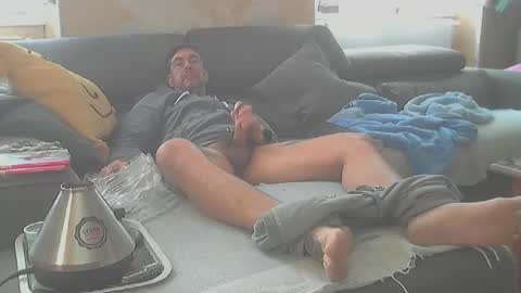 frenchpapalover online show from 3, 12, 2024