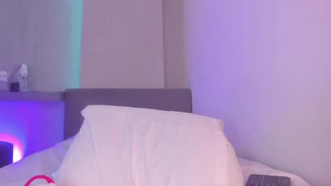 Pau. online show from 8, 10, 2025