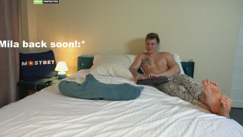 Snapshot of friendsurdreams chatting on 17, 12, 2024 friendsurdreams online show from 17, 12, 2024