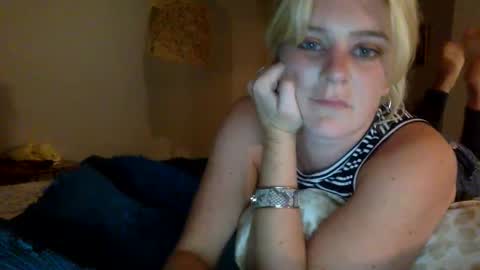 Snapshot of frommarywithlove chatting on 13, 9, 2025 frommarywithlove online show from 13, 9, 2025