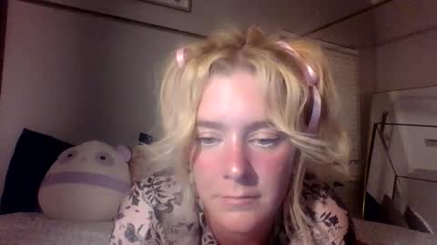 Snapshot of frommarywithlove chatting on 16, 9, 2025 frommarywithlove online show from 16, 9, 2025