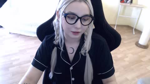 Lilith online show from 20, 2, 2025