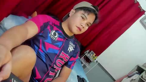 Snapshot of frostbite_69 chatting on 14, 10, 2025 GABBY online show from 14, 10, 2025