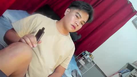 Snapshot of frostbite_69 chatting on 22, 10, 2025 GABBY online show from 22, 10, 2025