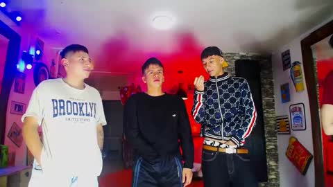THOMAS AND DAMIAND online show from 11, 1, 2025