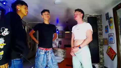 THOMAS AND DAMIAND online show from 21, 1, 2025