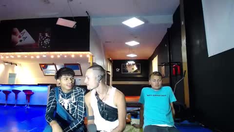 THOMAS AND DAMIAND online show from 11, 2, 2025