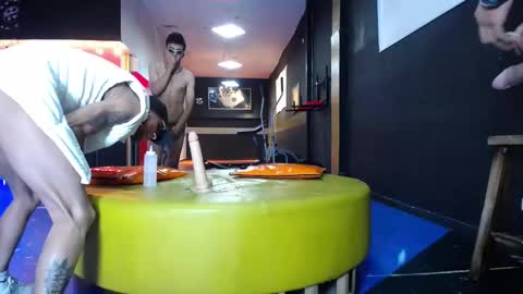 THOMAS AND DAMIAND online show from 23, 2, 2025