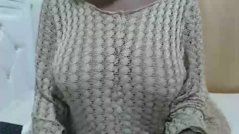 Snapshot of fruity28 chatting on 19, 11, 2025 fruity28 online show from 19, 11, 2025