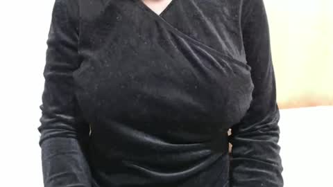 Snapshot of fruity28 chatting on 29, 11, 2025 fruity28 online show from 29, 11, 2025