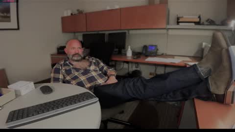 fuckadilf online show from 19, 2, 2025