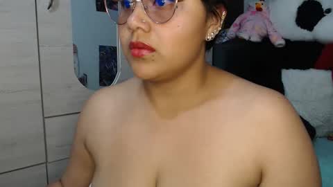 Mia and Gary  online show from 19, 12, 2025