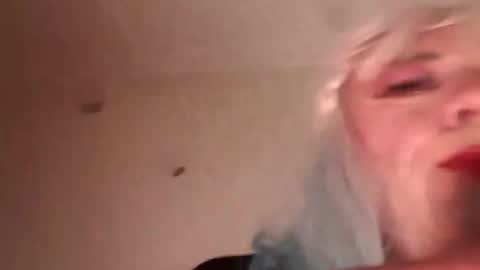 Snapshot of full4cefull chatting on 13, 9, 2025 Pizzaz online show from 13, 9, 2025