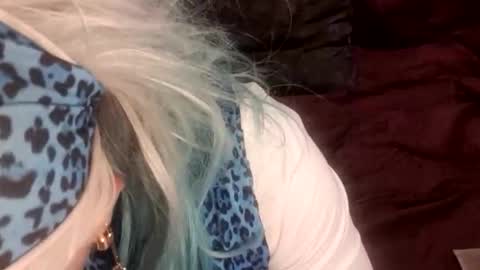 Snapshot of full4cefull chatting on 27, 9, 2025 Pizzaz online show from 27, 9, 2025