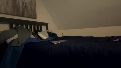 Snapshot of funfcker34 chatting on 29, 10, 2025 Curious guy showing off online show from 29, 10, 2025