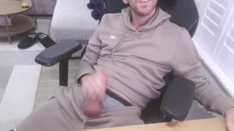 Snapshot of funkybits chatting on 14, 11, 2025 funkybits online show from 14, 11, 2025