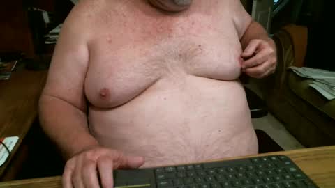 Snapshot of funlovinchub chatting on 4, 1, 2025 funlovinchub online show from 4, 1, 2025