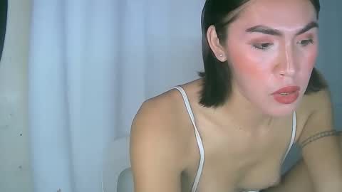 LIL LEE online show from 3, 3, 2025