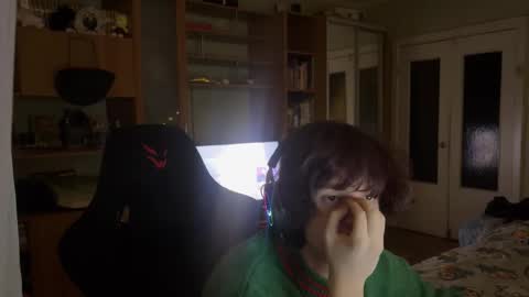 Edward online show from 2, 10, 2025