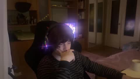 Edward online show from 2, 10, 2025