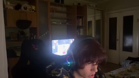 Edward online show from 3, 10, 2025