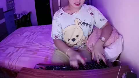 Snapshot of future_bride chatting on 18, 12, 2025 future_bride online show from 18, 12, 2025