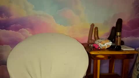 futuresizequeen online show from 1, 2, 2026