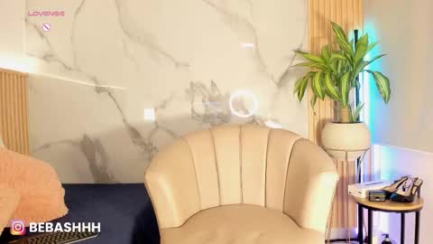   Independent model online show from 16, 1, 2026