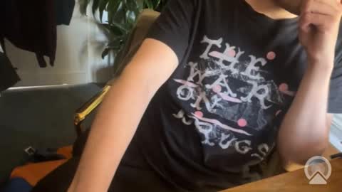 Snapshot of g_r1 chatting on 11, 4, 2026 g_r1 online show from 11, 4, 2026