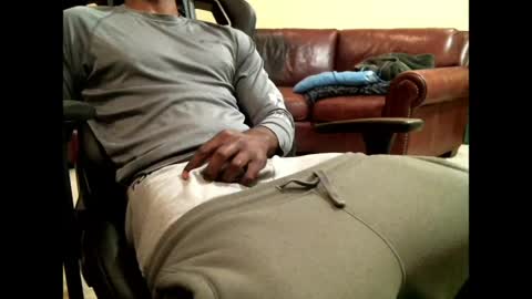 Snapshot of gabbc18 chatting on 29, 3, 2026 James online show from 29, 3, 2026